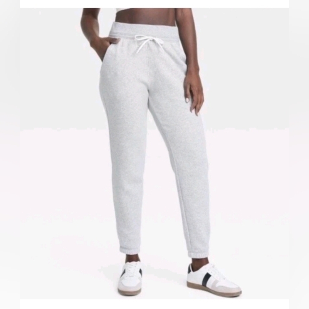 All In Motion Women’s All In Motion Core Fleece Joggers Heathers Gray